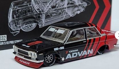 Picture of "CHASE" 2022 Mini-GT Kaido House DATSUN